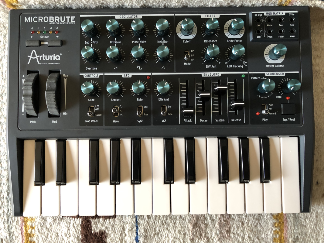 Replace knobs on the Arturia MicroBrute (and other gear with D